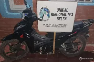 En Beln policas recuperaron una motocicleta sustrada en la Capital