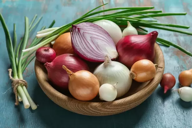 Si ten�s c�scaras de cebolla en casa, pose�s un tesoro: por qu� conservarlas y para qu� sirven