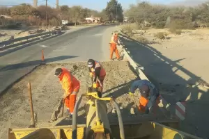 Trabajos de Vialidad Nacional sobre Ruta 40, en Santa Mara