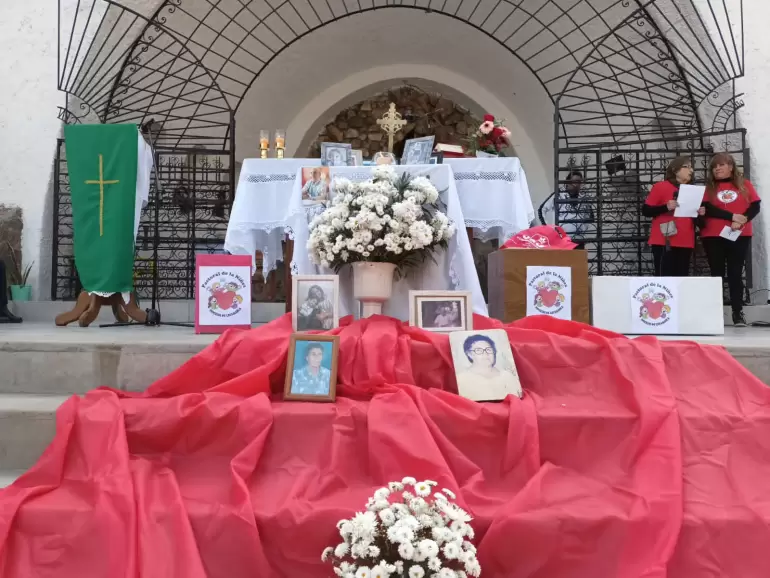 aaab9c5d-c8e1-4cb2-a0ba-3bc11162ce7c