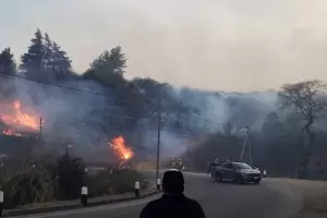 Un hombre sufri quemaduras en el 80% del cuerpo durante el incendio forestal en Las Juntas