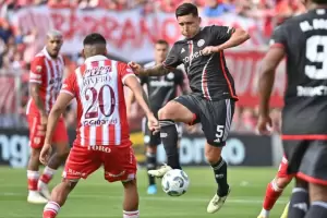 A la espera de Gallardo, River empat con Unin en la Liga Profesional