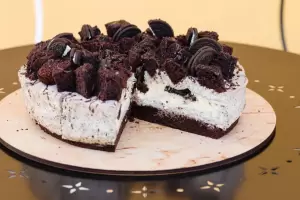 Cmo hacer una tarta de Oreo: receta fcil y sin horno