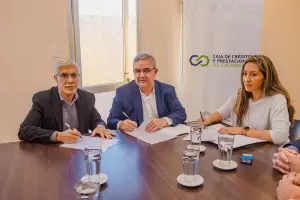 La Caja de Crdito y Prestaciones otorga financiamiento a la UNCa para la adquisicin de un inmueble