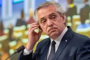 Malas noticias para Fernndez: piden analizar el celular por la causa de los seguros