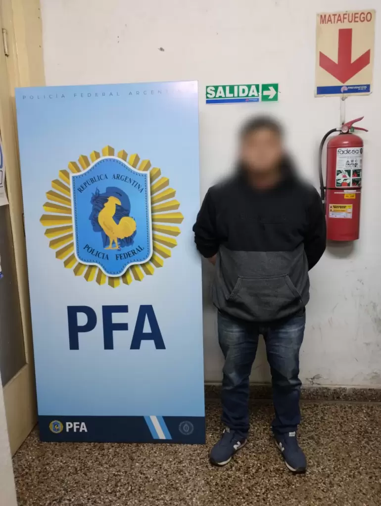 Detenidos por narcos