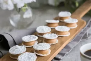 Alfajores con tapas de empanada: una receta rpida, econmica y sper sencilla