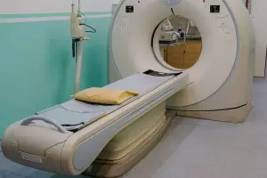 Jalil recorri las mejoras en equipamiento oncolgico del Hospital San Juan Bautista