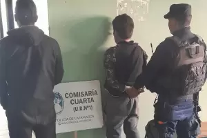 Aprehenden a un hombre tras intentar arrebatarle el celular a una joven a plena luz del d�a