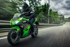 Cunto sale la moto Kawasaki Ninja 400 con precio actualizado a agosto de 2024