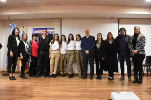 Salud present SAME-ACE, la lnea de Asistencia y Cuidado Emocional