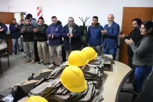 Entregaron indumentaria a la Brigada de dengue