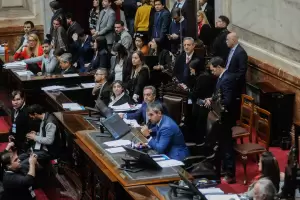 Sesiona Diputados: se negocian los fondos de la SIDE y la Ley Finocchiaro