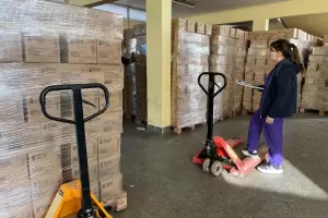 Entregaran 100 mil unidades de Soluciones Parenterales para Hospitales y Centros de salud