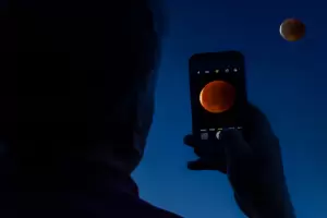 Habr dos espectaculares eclipses este ao: Cundo ocurrirn y desde dnde sern visibles en Argentina?