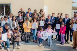 Los Altos: doce nuevas familias recibieron su casa propia