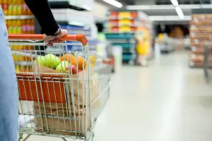 La canasta bsica aument 2,3% y una familia necesit casi un milln de pesos para no ser pobre