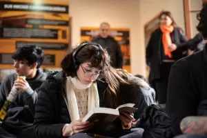 Lectores (al aire) libres: una propuesta cargada de literatura y poes�a