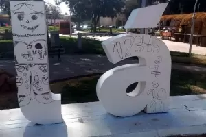 Indignacin en Fiambal por actos de vandalismo en la plaza "Beato Esqui"