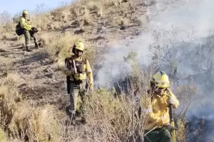 El incendio en El Gracin est contenido: trabajan todos los medios areos