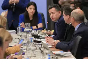 En medio de la tensin interna, el oficialismo tiende puentes en el Congreso