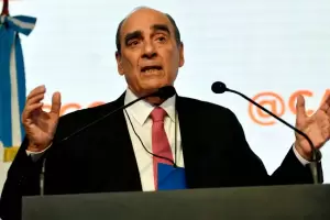 El Gobierno anticip las condiciones para levantar el cepo y afirm que no negocia un nuevo acuerdo con el FMI