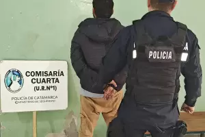 Comisario intervino e impidi un arrebato en Capital