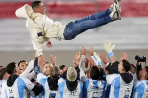 Rindieron a Di Mara un emotivo homenaje en su despedida de la Seleccin Argentina