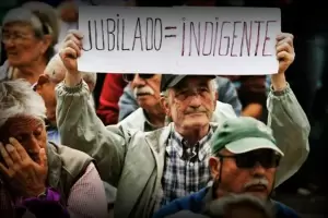 El Gobierno oficializ el bono de $70.000 para jubilados y pensionados