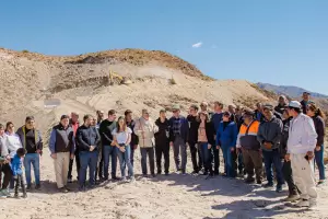 Supervisaron los avances del camino de Chuquisaca-Campo de Piedra Pmez