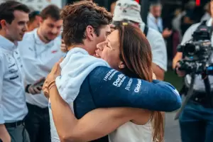 VIDEO: as fue el tierno saludo de Franco Colapinto con su mam tras su clasificacin