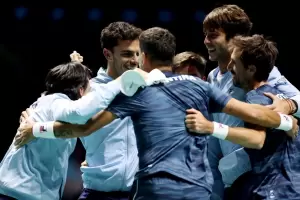 Argentina le gan a Finlandia y se clasific a las finales de la Copa Davis