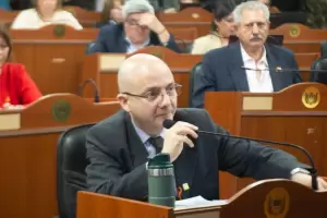 Piden al Ejecutivo informes sobre la contratacin de Providers S.A