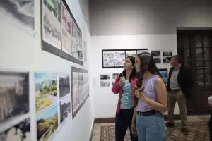 Inaugur Orgenes, muestra de fotos y postales antiguas de Catamarca