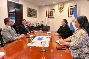 Catamarca aprovechar la experiencia de Indonesia en la Gestin de Garantas