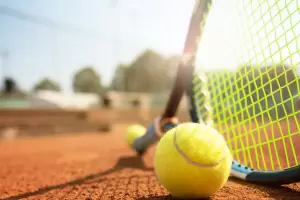 Precauciones que debes tomar antes de practicar tenis