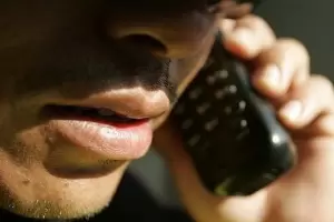 Alerta por una nueva estafa a jubilados: avisan de un supuesto familiar muerto