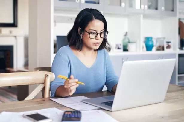 No alcanza con saber usar ChatGPT: lanzan una certificaci�n para medir las habilidades con IA