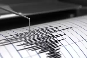 Un fuerte sismo de 5,2 grados sacudi Santa Cruz