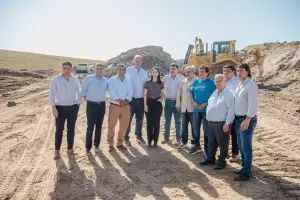 Trabajan en la obra bsica y pavimentacin de Ruta Provincial N42