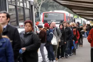 En la Argentina hay ms de 2 millones de trabajadores en blanco pero son pobres