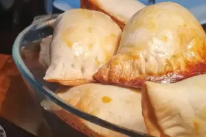 Empanadas de atn: Receta con salsa blanca y fcil de hacer