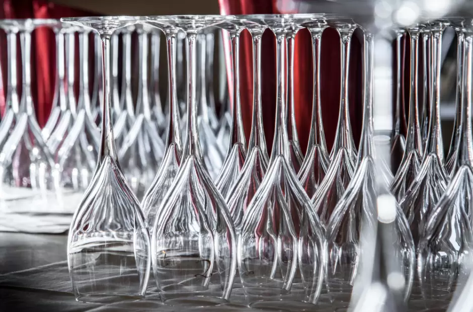 Consejos para el cuidado y mantenimiento de utensilios de vidrio