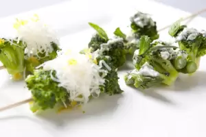 Paso a paso, c�mo aprovechar dos superalimentos en una receta que ayuda a prevenir la osteoporosis