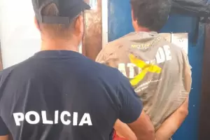 Intent ingresar a una vivienda y los vecinos lo atraparon