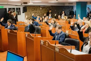 Diputados ratific el Decreto Acuerdo que provincializa el servicio de agua