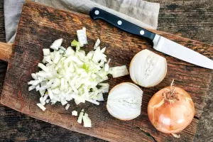 Cul es el lugar ideal para guardar las cebollas y que duren ms tiempo?