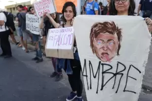 Militantes libertarios denuncian que fueron agredidos antes del acto de Karina Milei