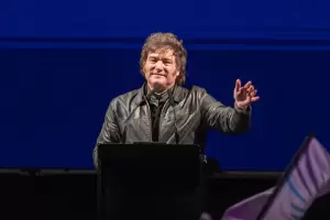 El Gobierno busca el apoyo de la oposicin dialoguista