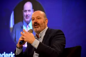 Desregulaci�n: las prepagas no podr�n cobrar para mejorar el plan